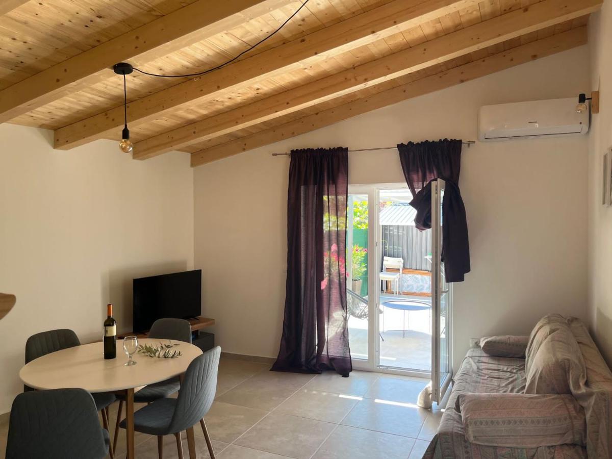 Oliveum Apartment